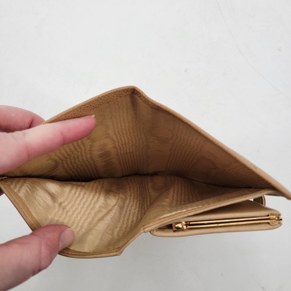 Chanel Vintage Timeless Tan Camel Pebbled Leather Bifold Wallet Karl Lagerfeld - Picture 11 of 16